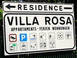 entry Villa Rosa